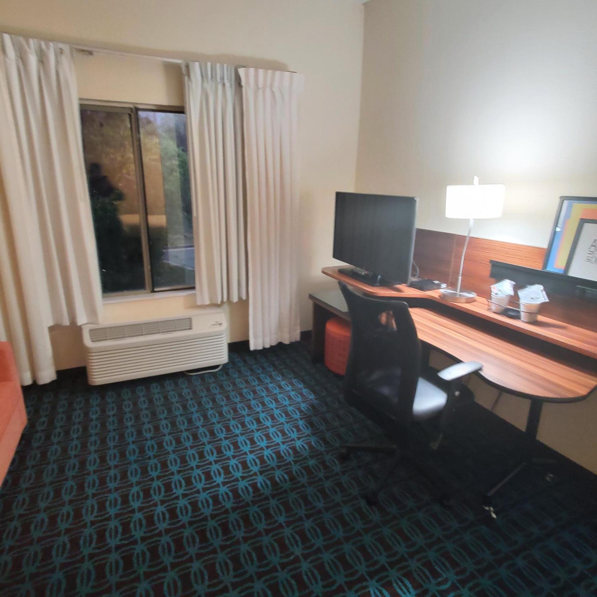 Rodeway Inn Μαίηκον Εξωτερικό φωτογραφία