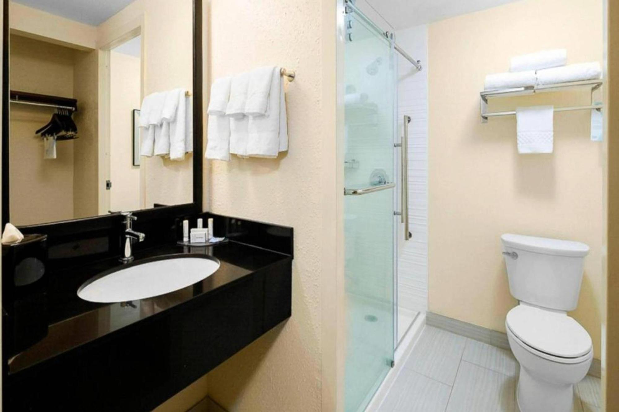 Rodeway Inn Μαίηκον Εξωτερικό φωτογραφία