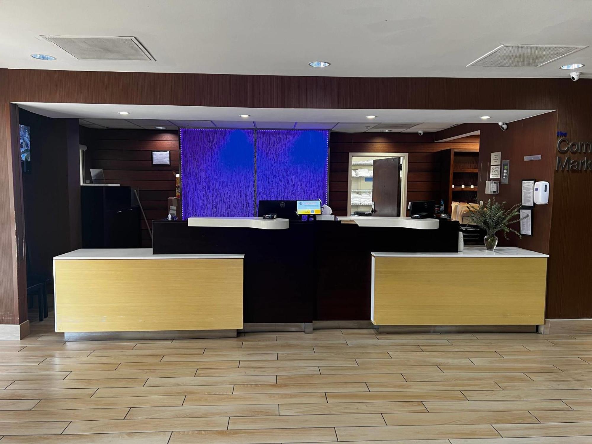 Rodeway Inn Μαίηκον Εξωτερικό φωτογραφία